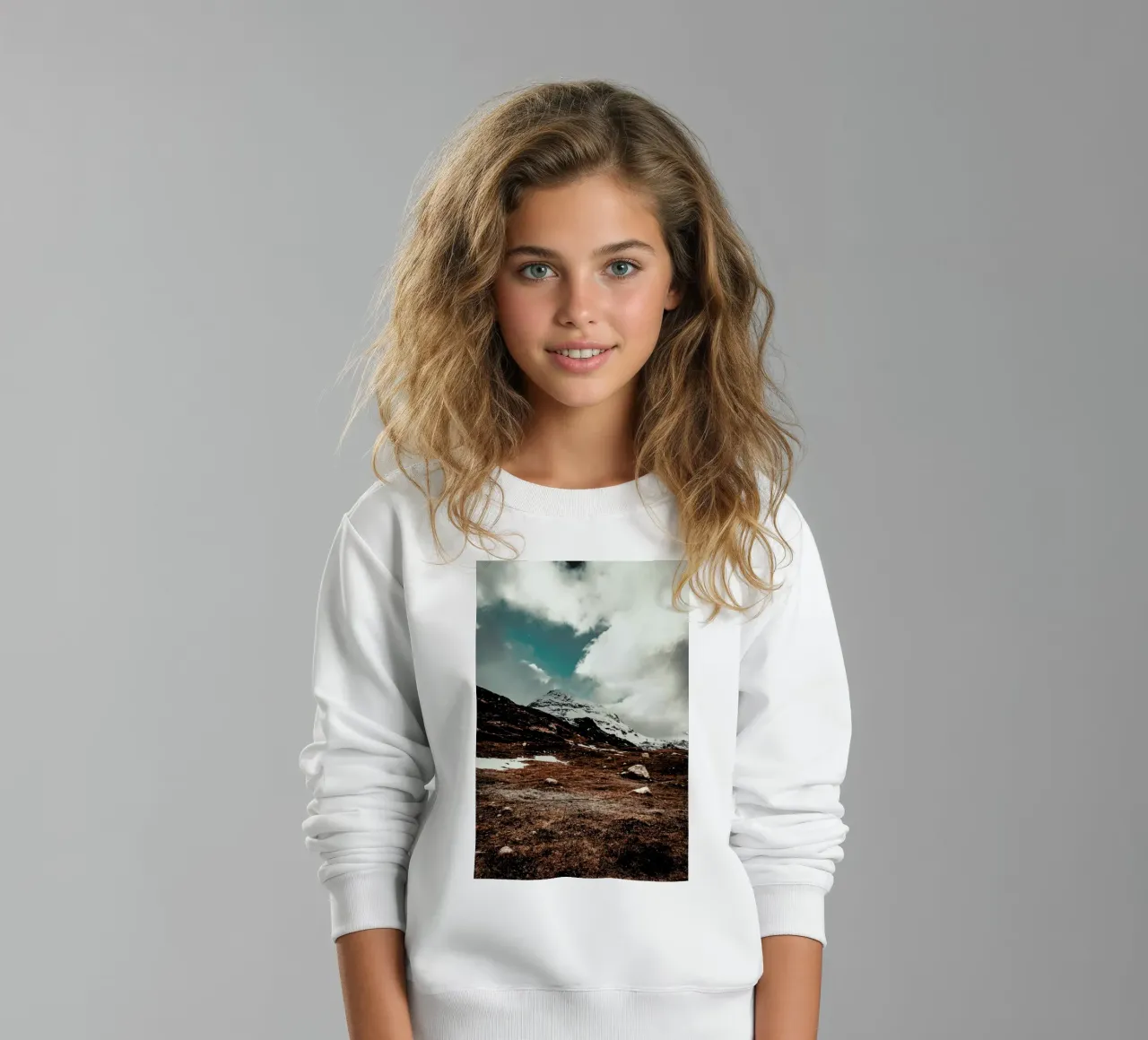 Clouding over by Pascal Brändle Kinder Sweatshirt von EyeEm Mobile GmbH