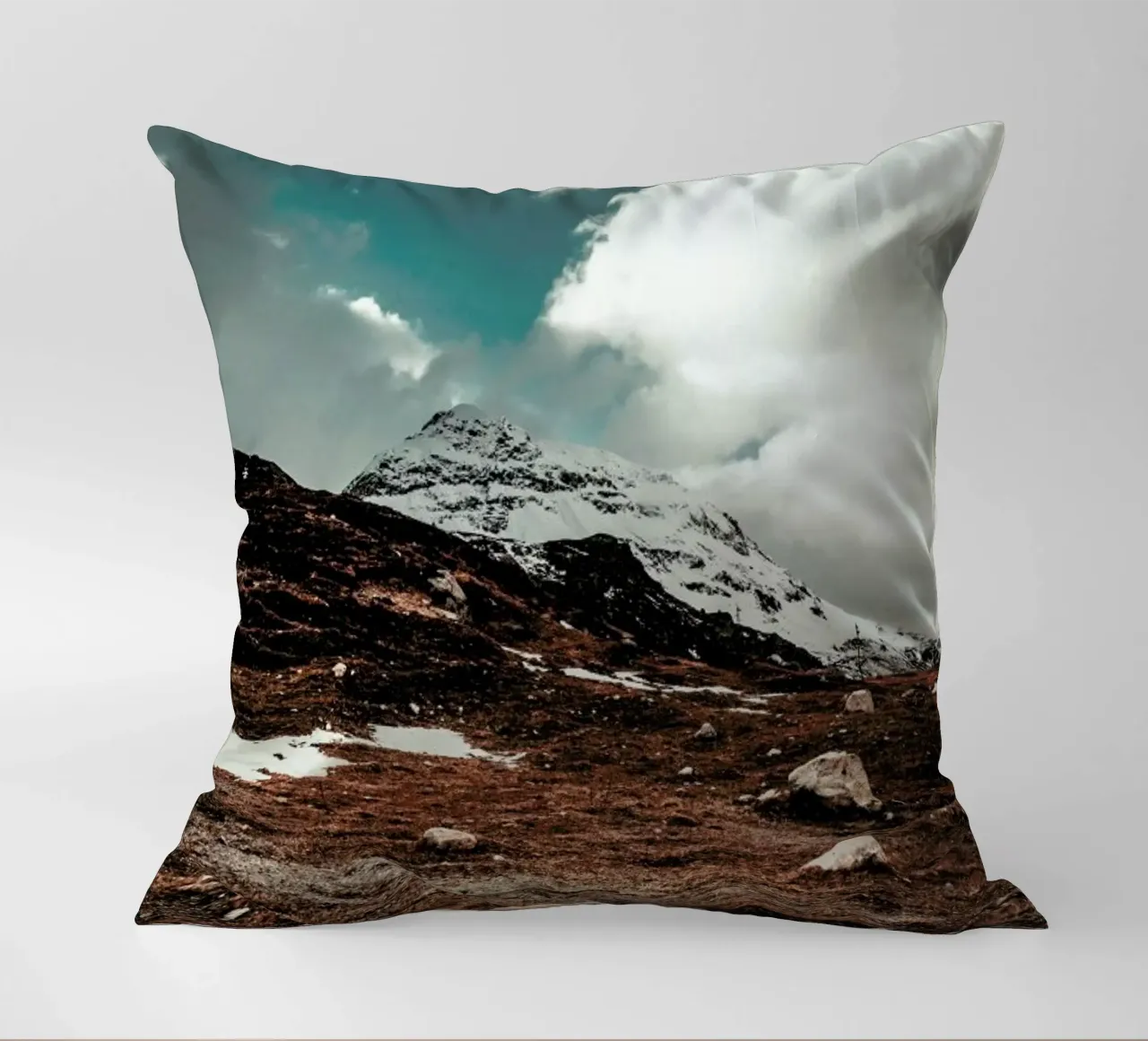 Clouding over by Pascal Brändle cuscino da EyeEm Mobile GmbH