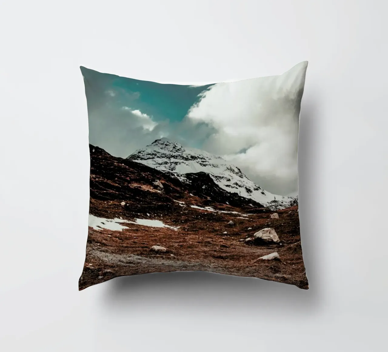 Clouding over by Pascal Brändle cuscino da EyeEm Mobile GmbH