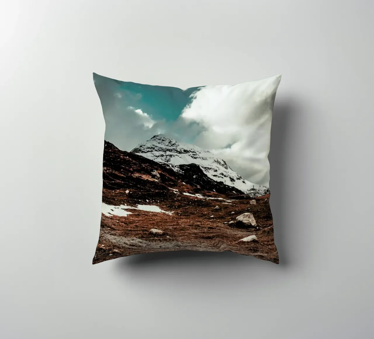 Clouding over by Pascal Brändle cuscino da EyeEm Mobile GmbH