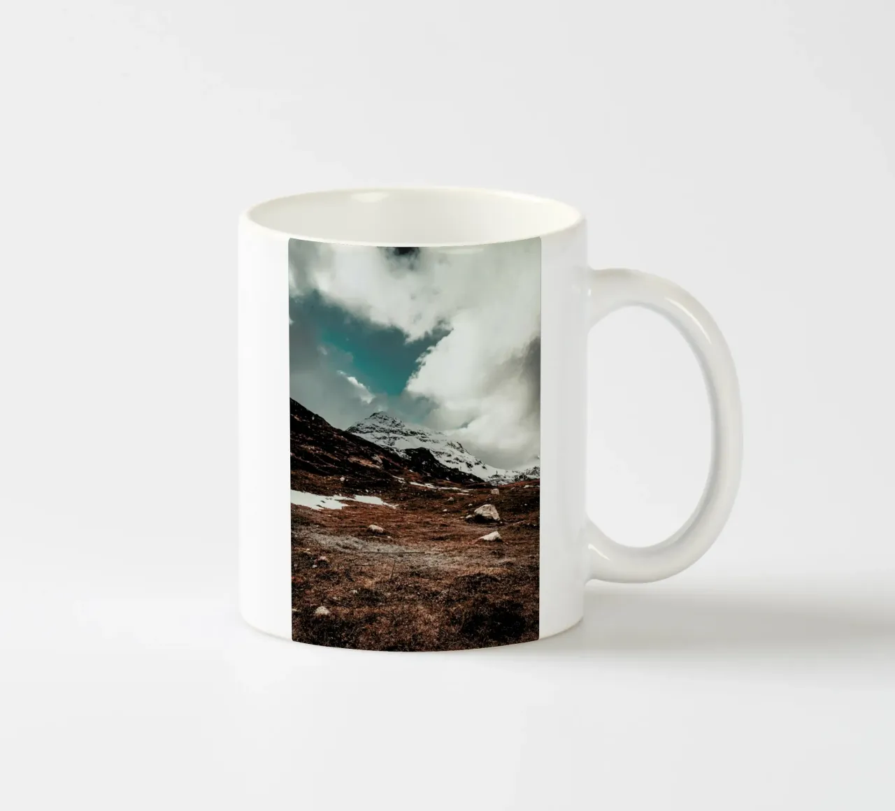 Clouding over by Pascal Brändle Keramik Tasse von EyeEm Mobile GmbH