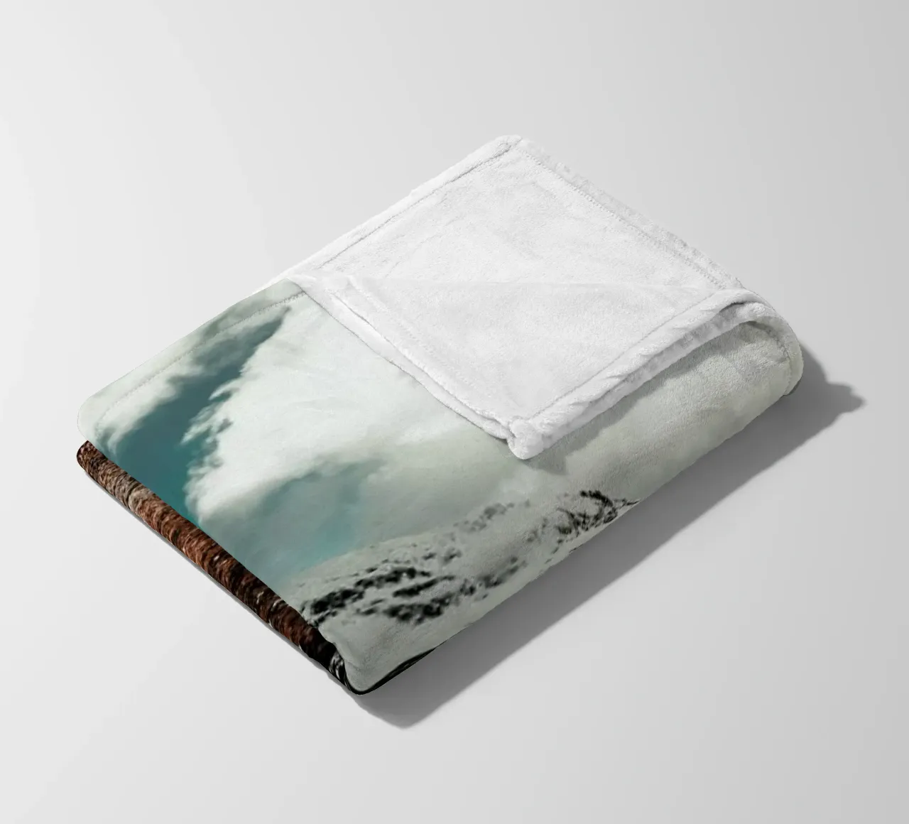 Clouding over by Pascal Brändle coperta in pile da EyeEm Mobile GmbH