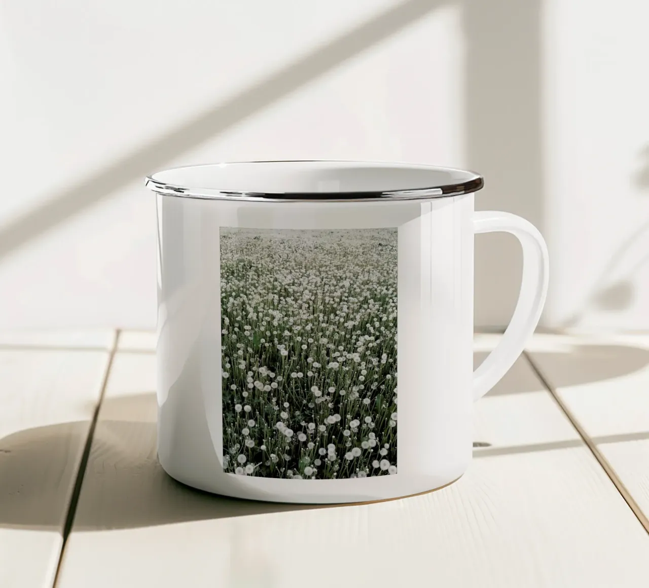 Blowball Heaven tazza in smalto da Studio Nahili