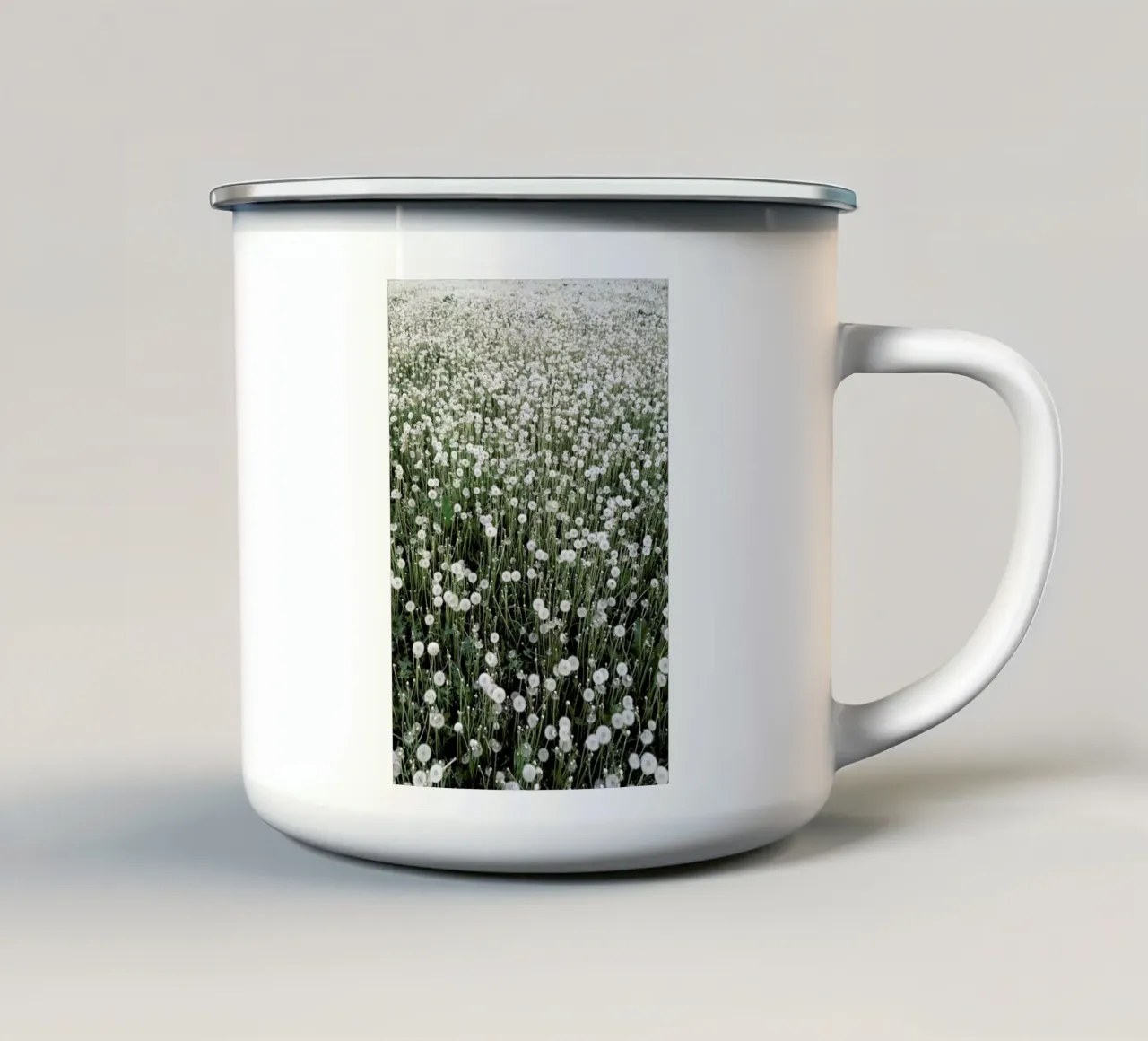 Blowball Heaven tazza in smalto da Studio Nahili