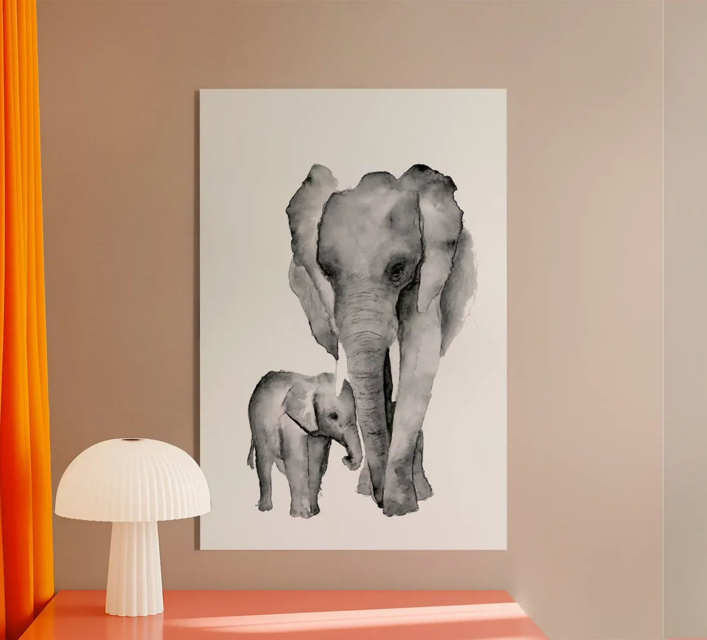 Elephant Mama plexiglass da Larissa van der Laan
