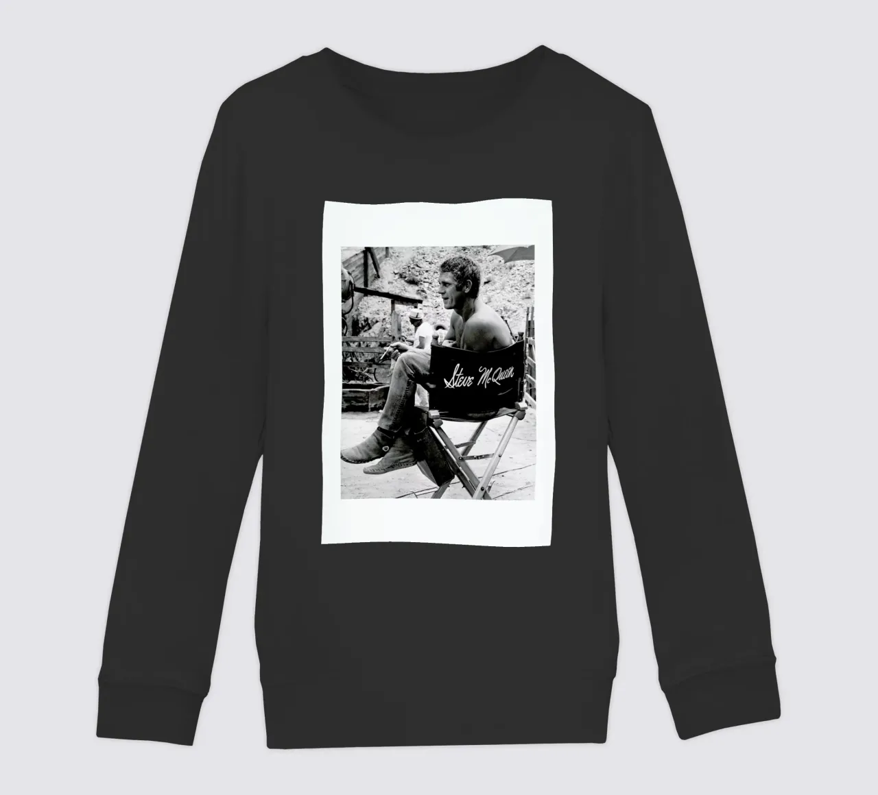 Steve McQueen taking a break, 1966 felpa bambino da Gallery Print and Art Limited