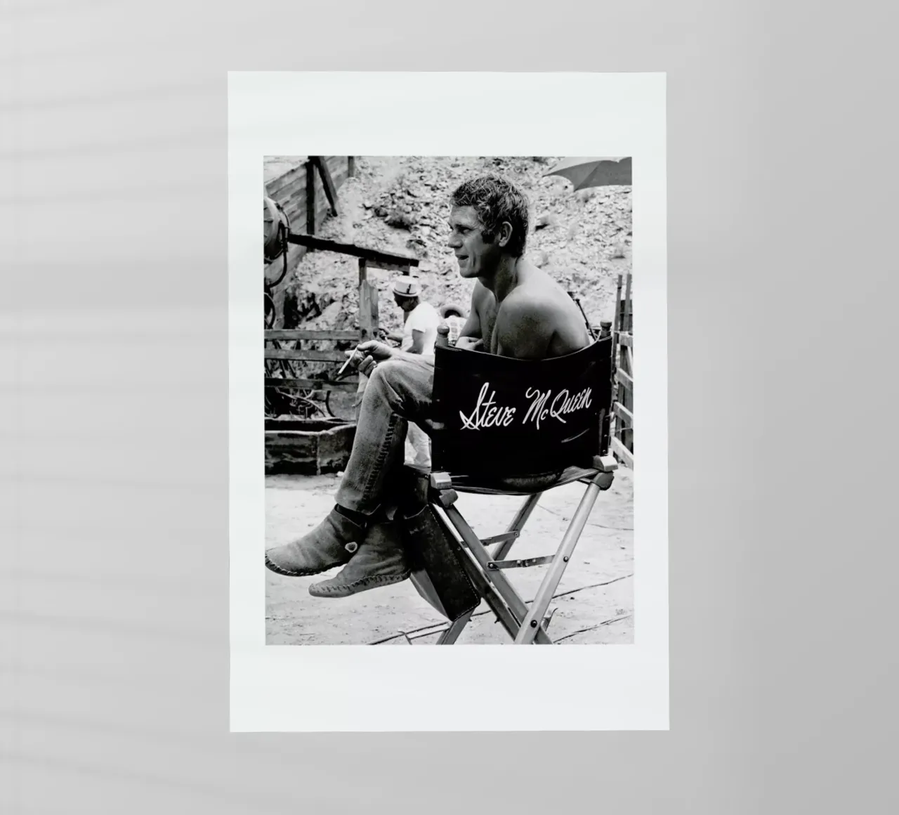Steve McQueen taking a break, 1966 pellicola backlit da Gallery Print and Art Limited