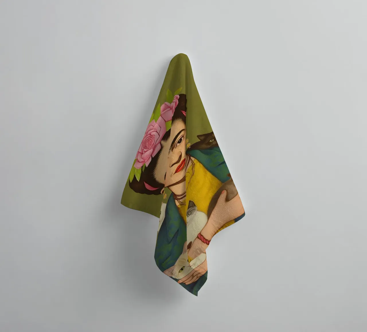 Cuddly cats with Frida towel by Carinaprint