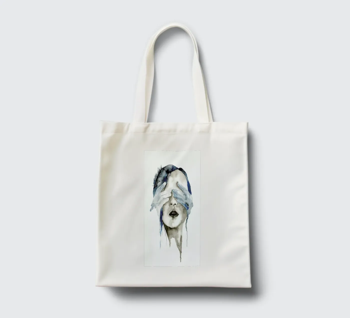 Hidden tote bag by Larissa van der Laan