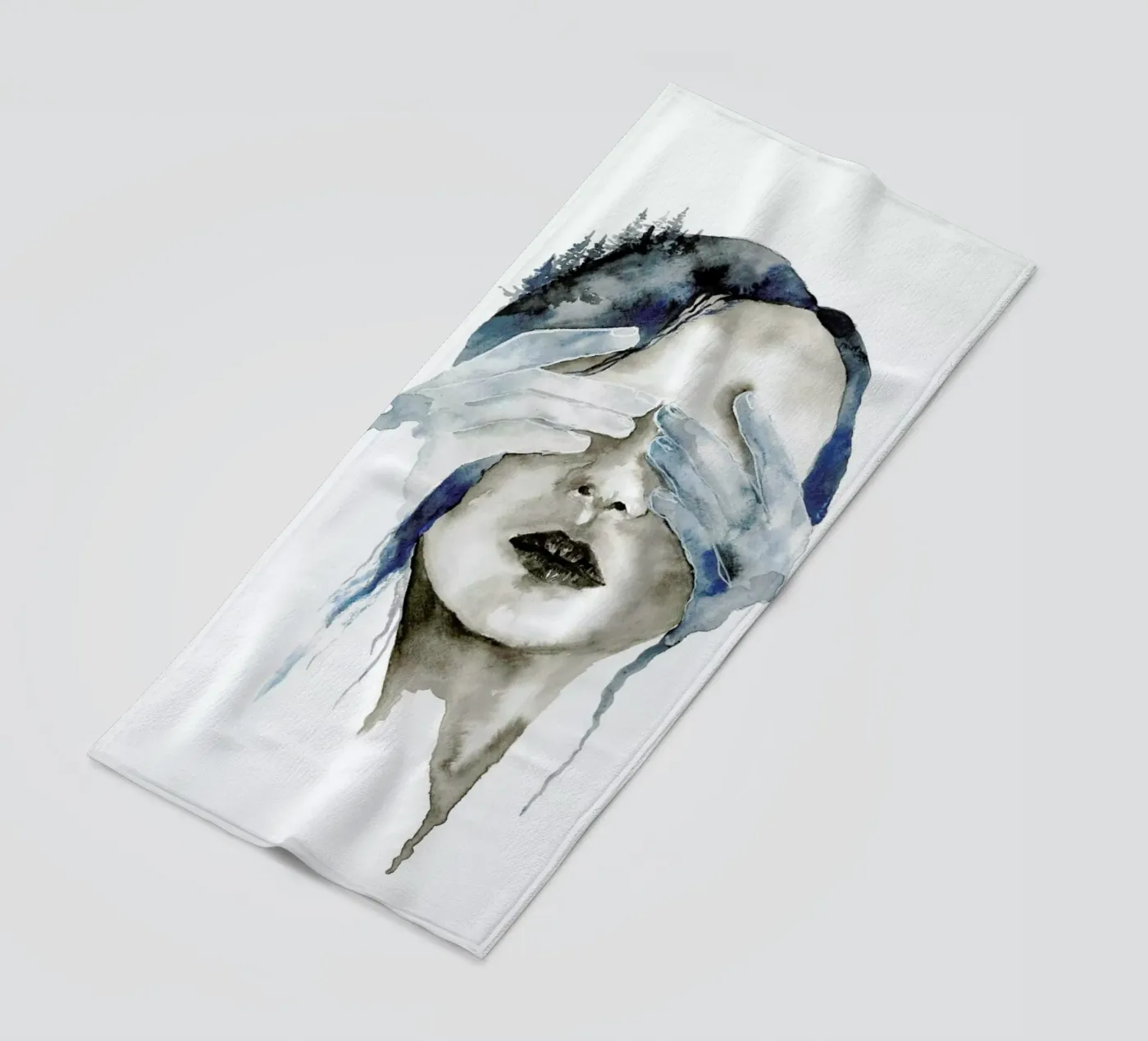 Hidden beach towel by Larissa van der Laan