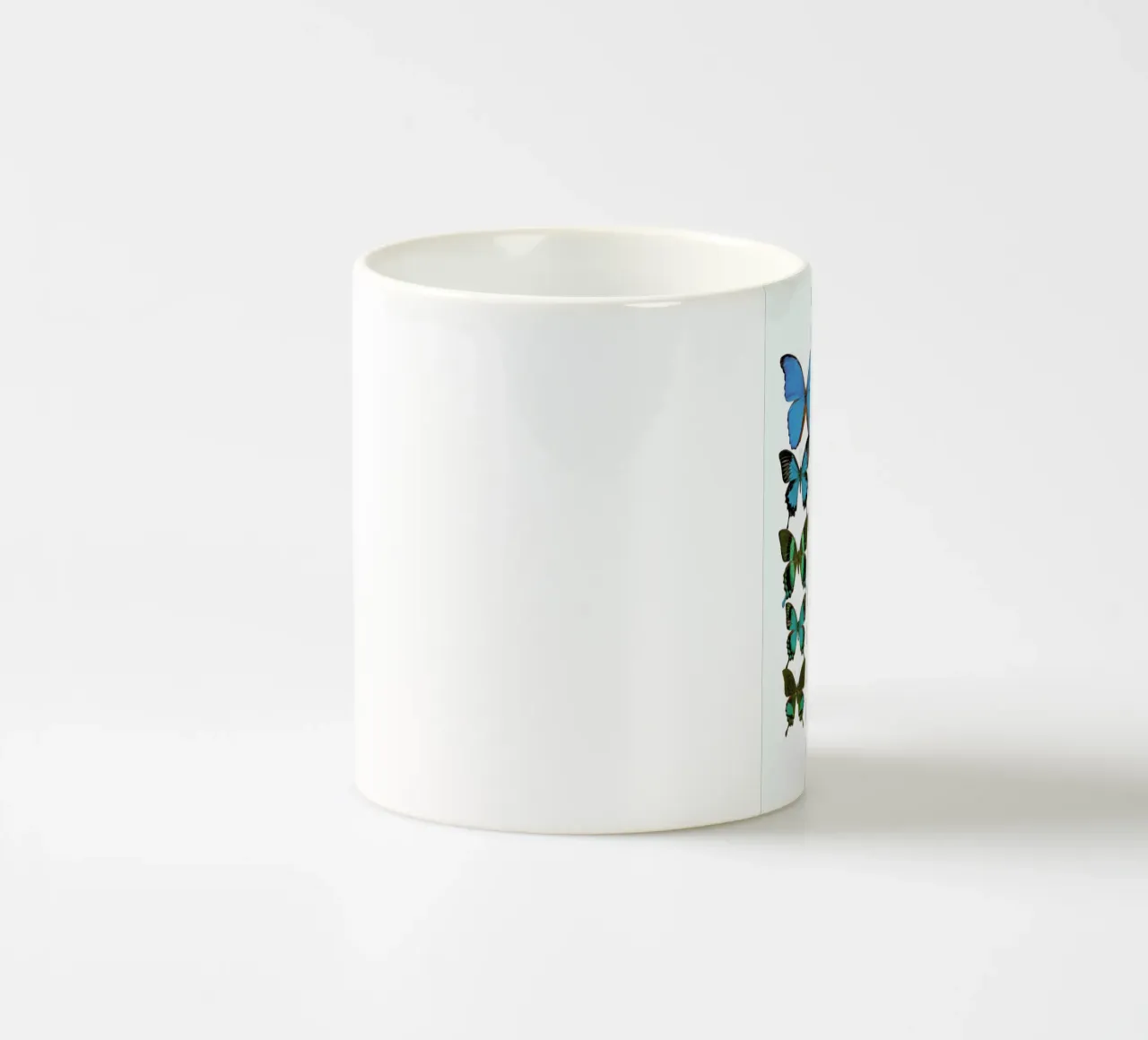 Rarity Cabinet I Keramik Tasse von Curious Collections by Marielle Leenders