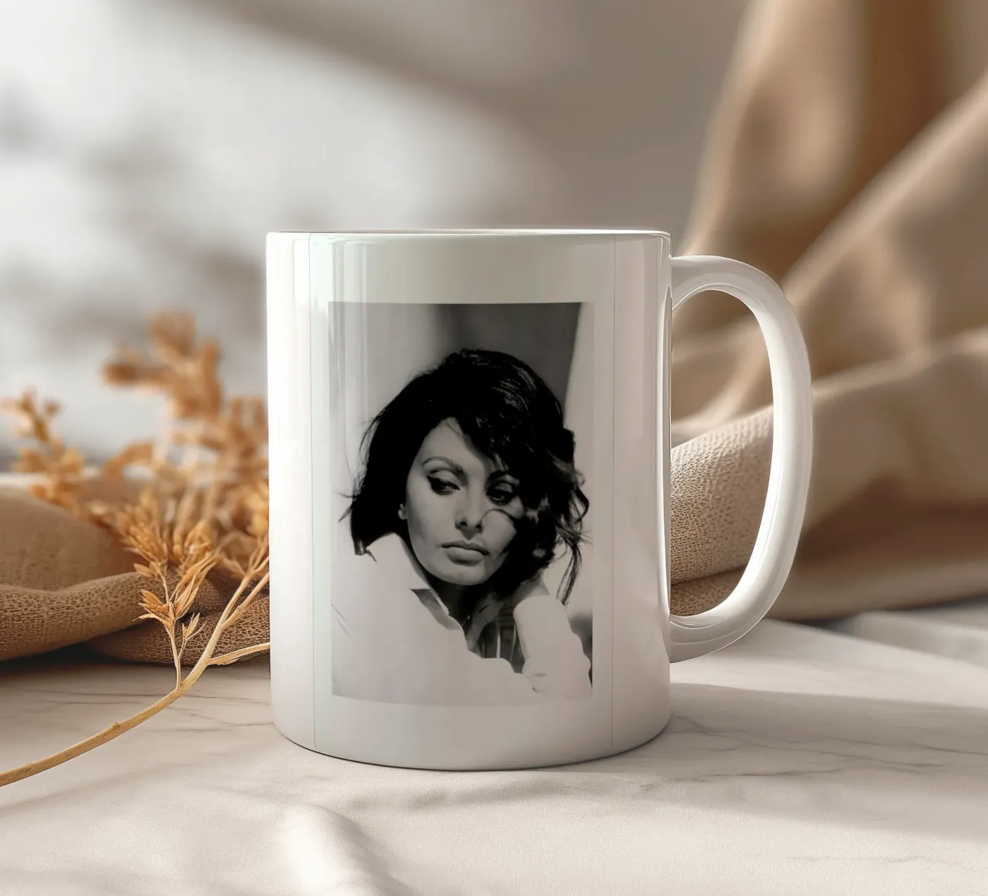 Sofia Loren, 1969 ceramic mug by Gallery Print and Art Limited