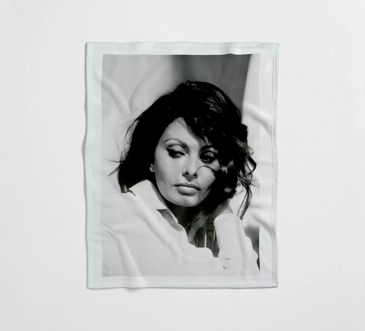 Sofia Loren, 1969 fleecedeken van Gallery Print and Art Limited