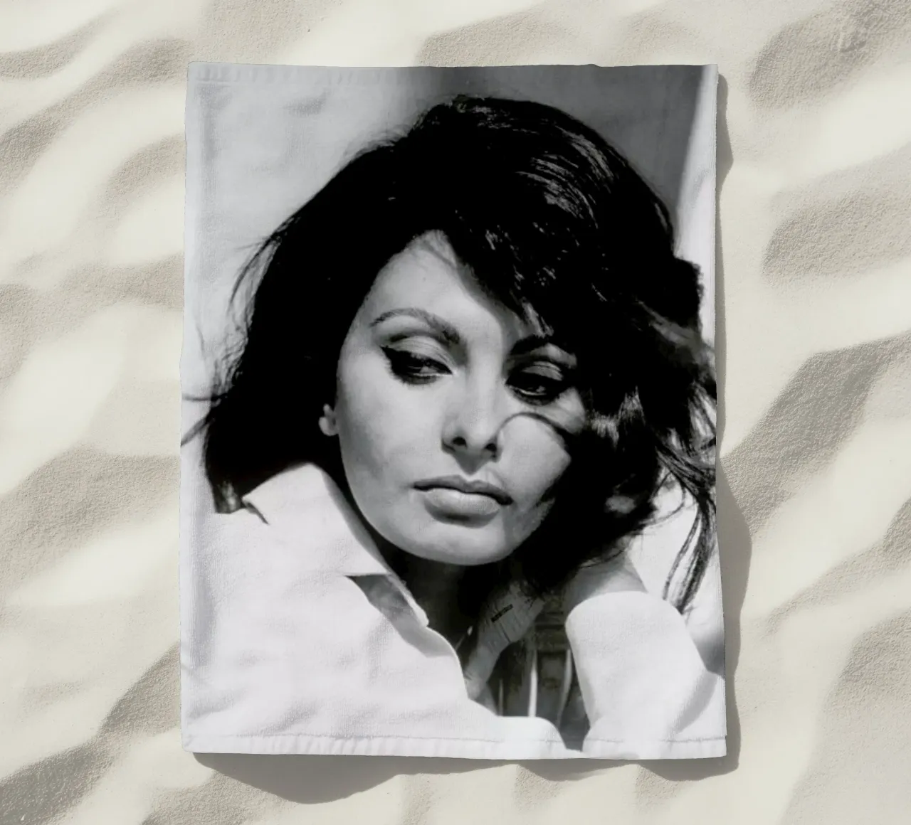 Sofia Loren, 1969 telo mare da Gallery Print and Art Limited