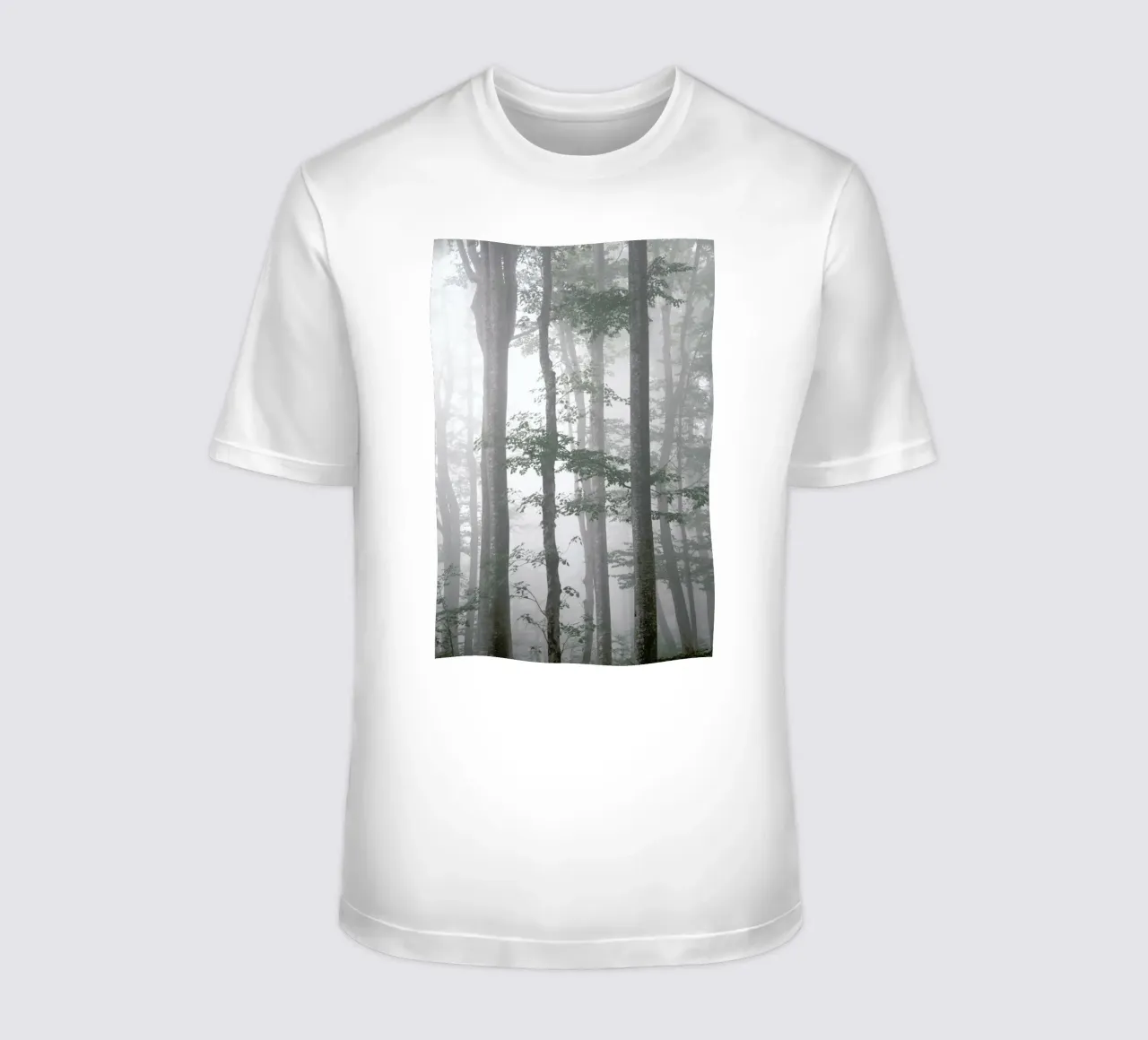 Foggy Autumn Forest t-shirt da Studio Nahili