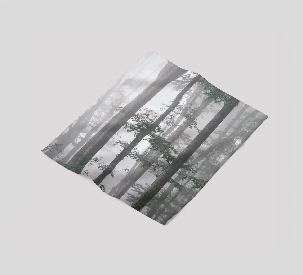 Foggy Autumn Forest coperta in pile da Studio Nahili