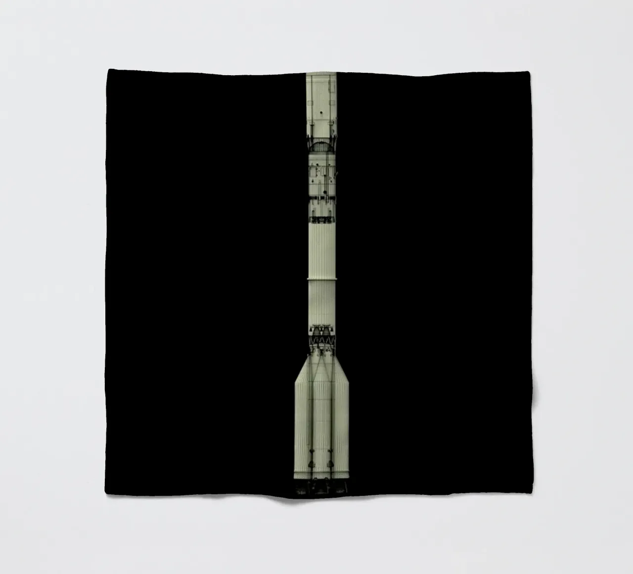Proton 2 coperta in pile da Marc Schulthess