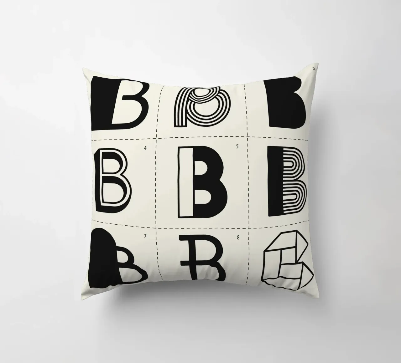 Letter B cuscino da Lidia Blomgren