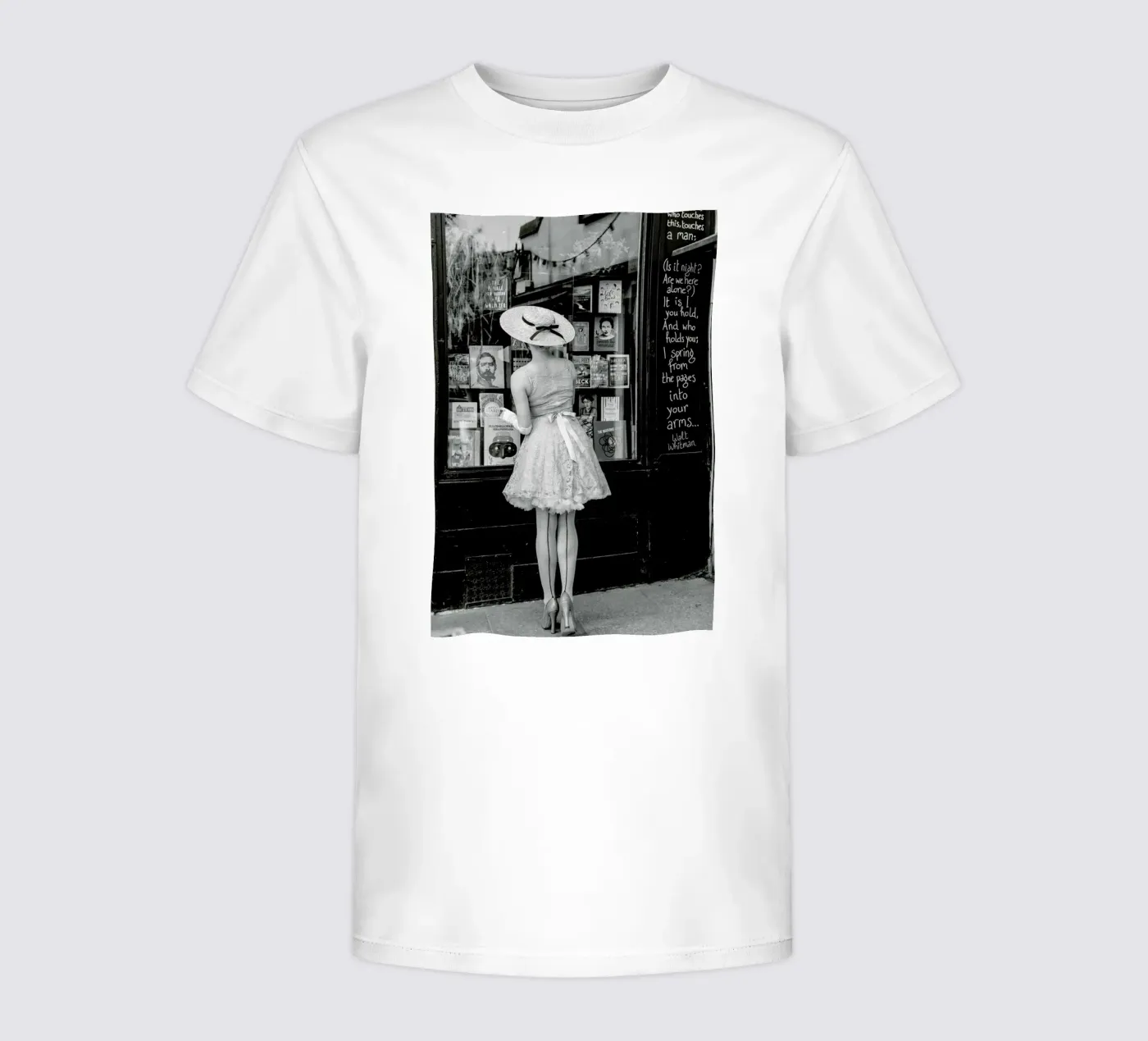Window Shopping t-shirt bambini da Magdalena Martin Photography