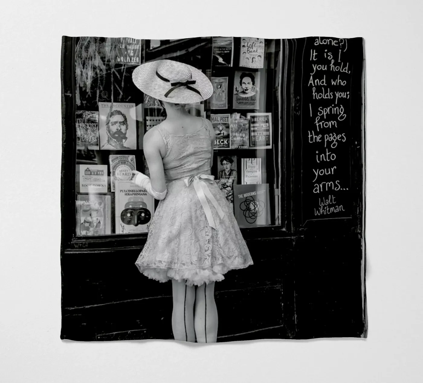 Window Shopping Fleecedecke von Magdalena Martin Photography