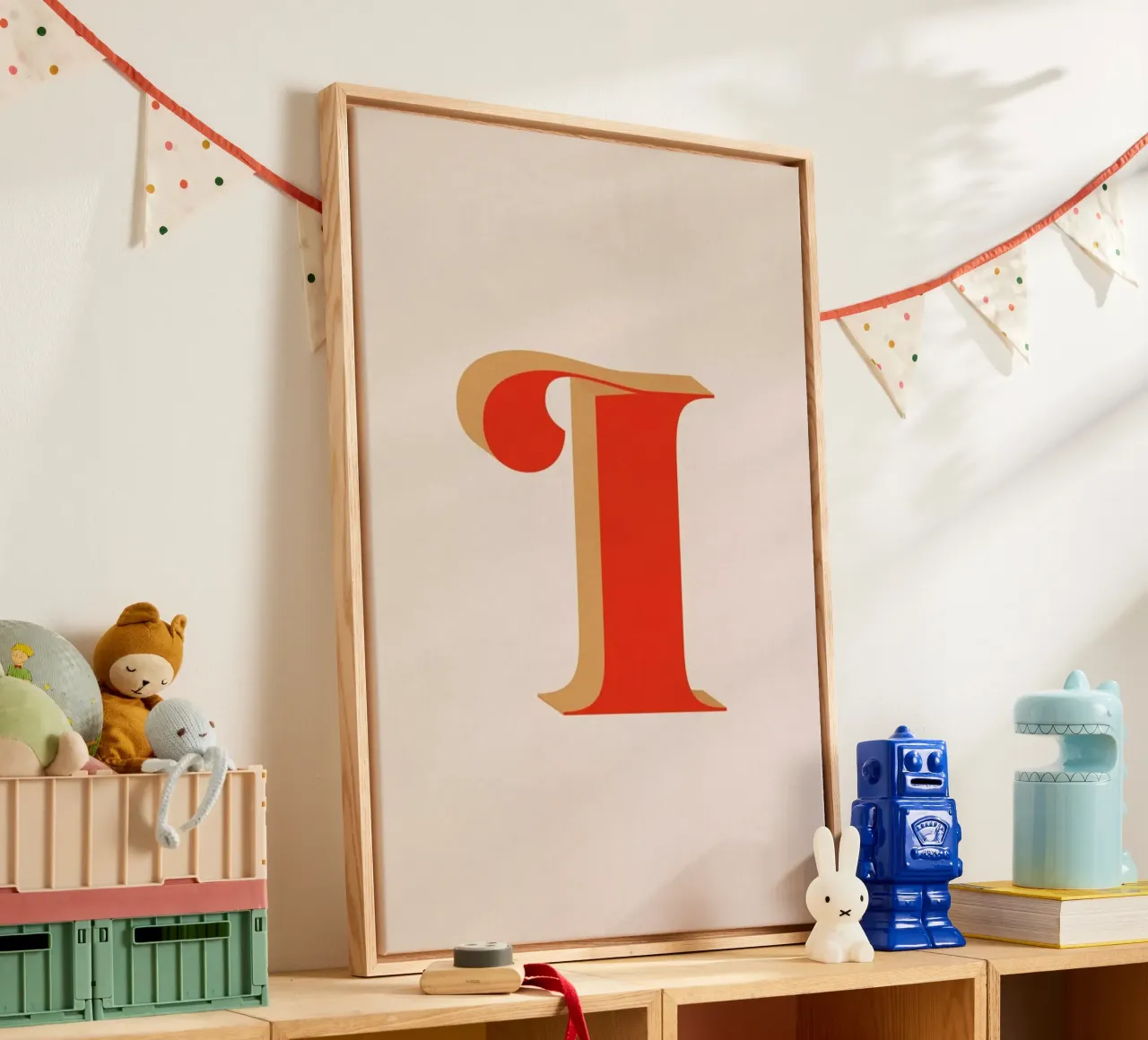 Red I tela con Cornice a cassetta da daylight design studio