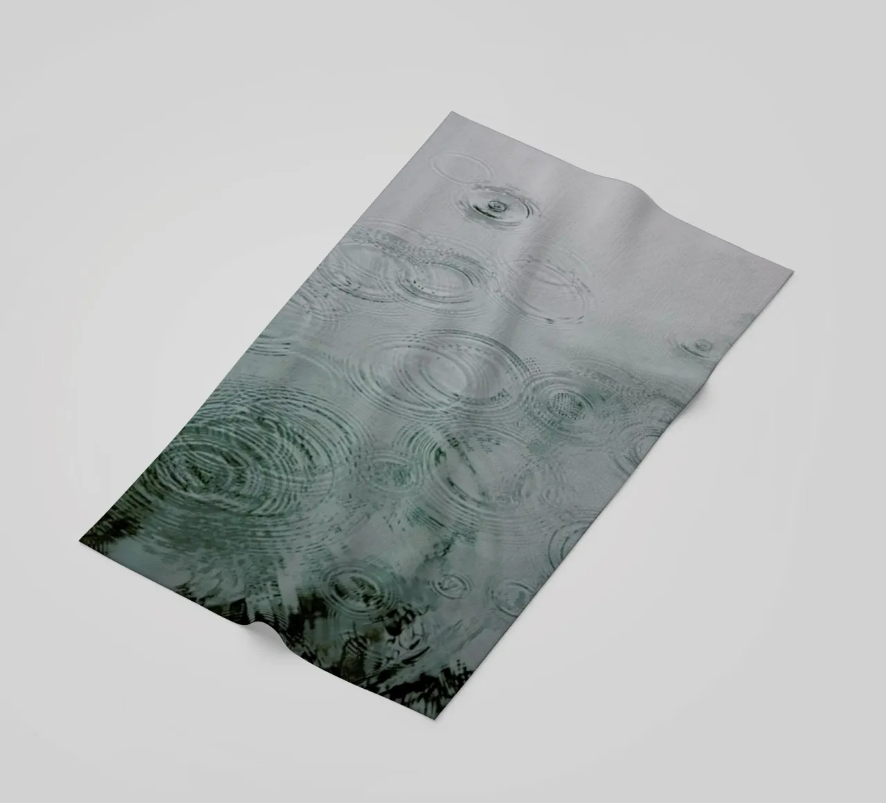 Raindrops under The Tree telo mare da Studio Nahili