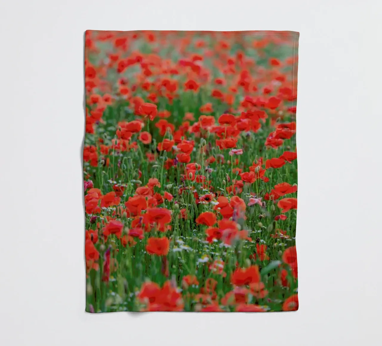 Poppy Field coperta in pile da Curious Collections by Marielle Leenders