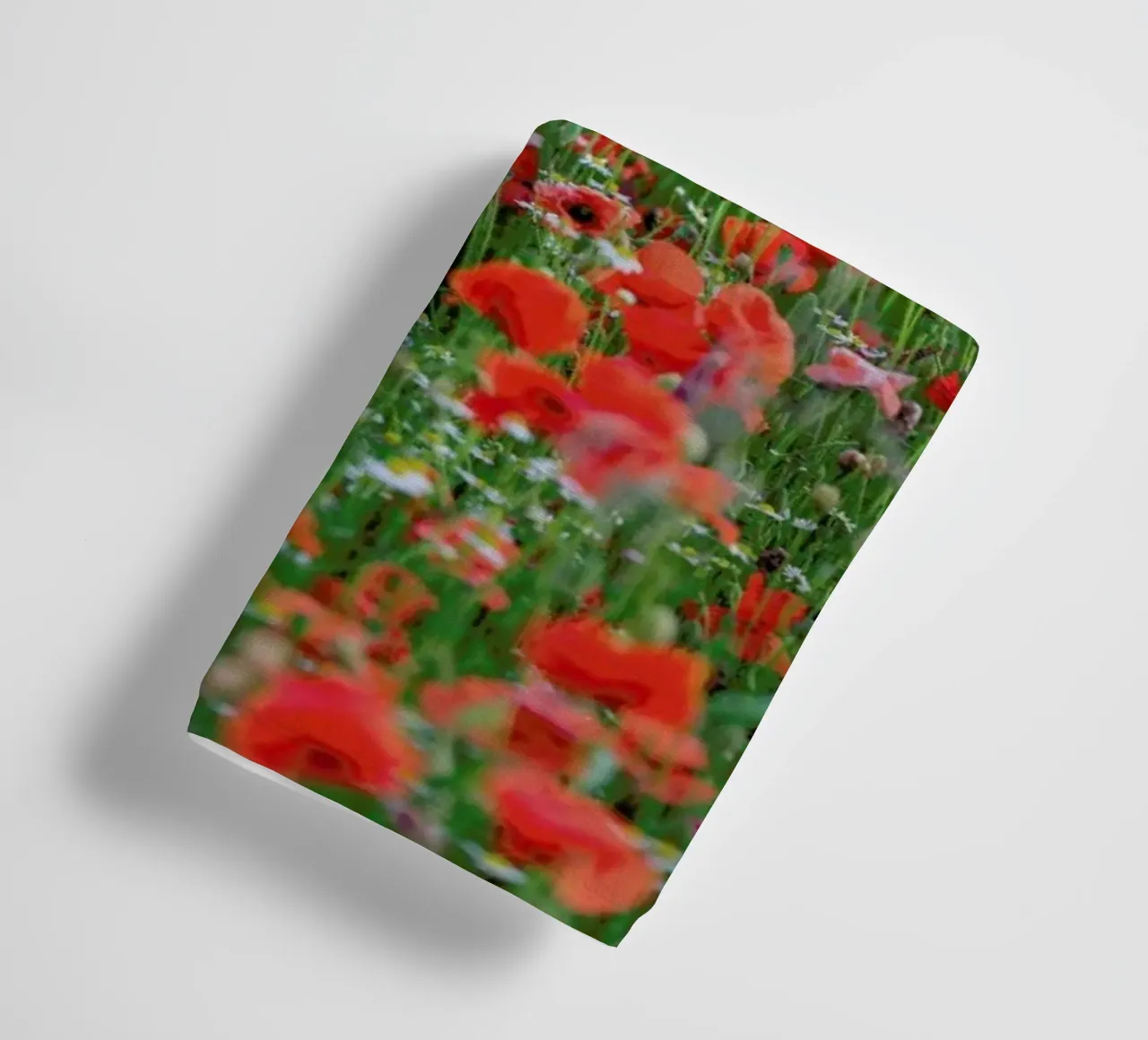 Poppy Field asciugamano da bagno da Curious Collections by Marielle Leenders