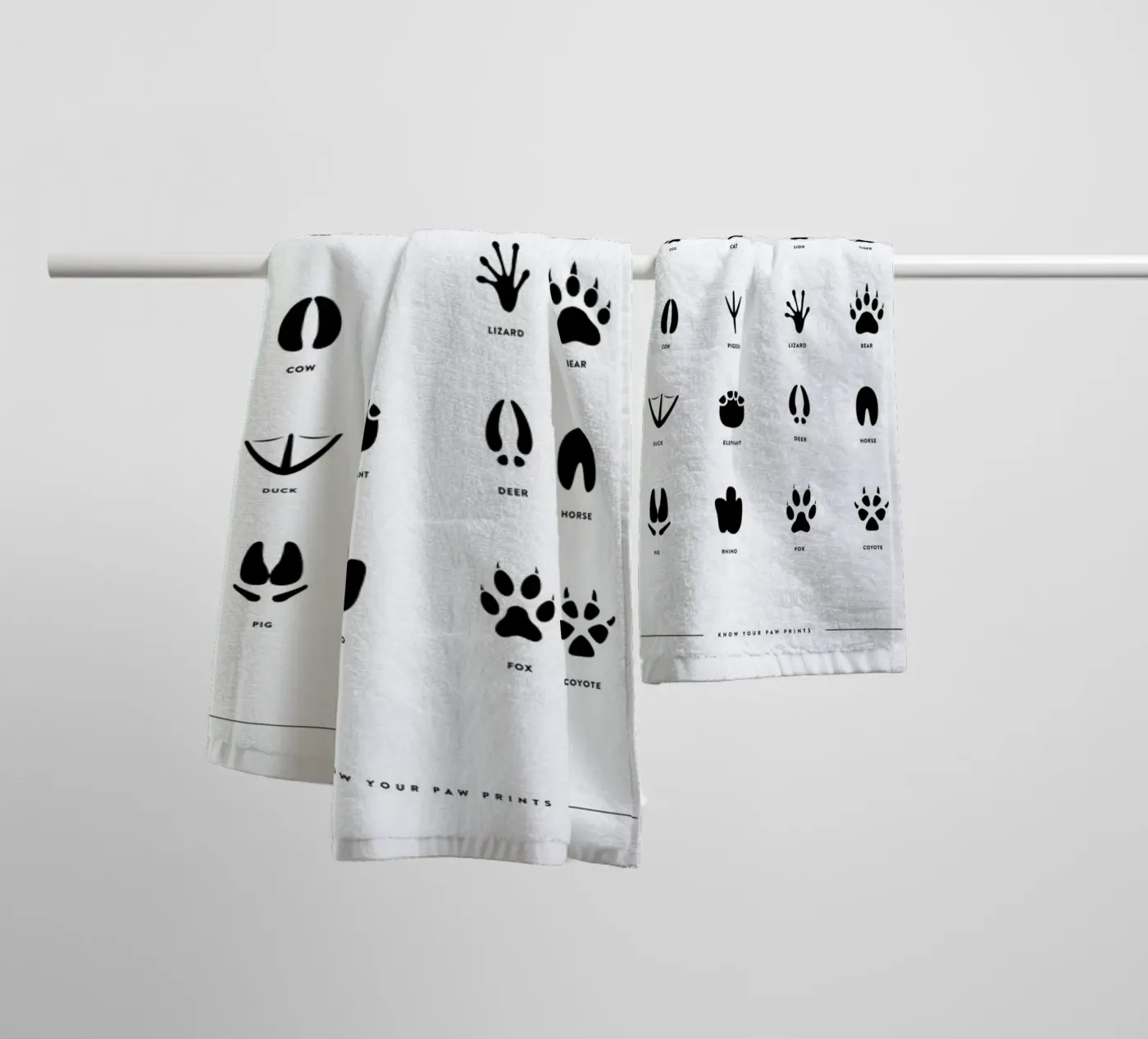 Paws chart badhanddoek van daylight design studio