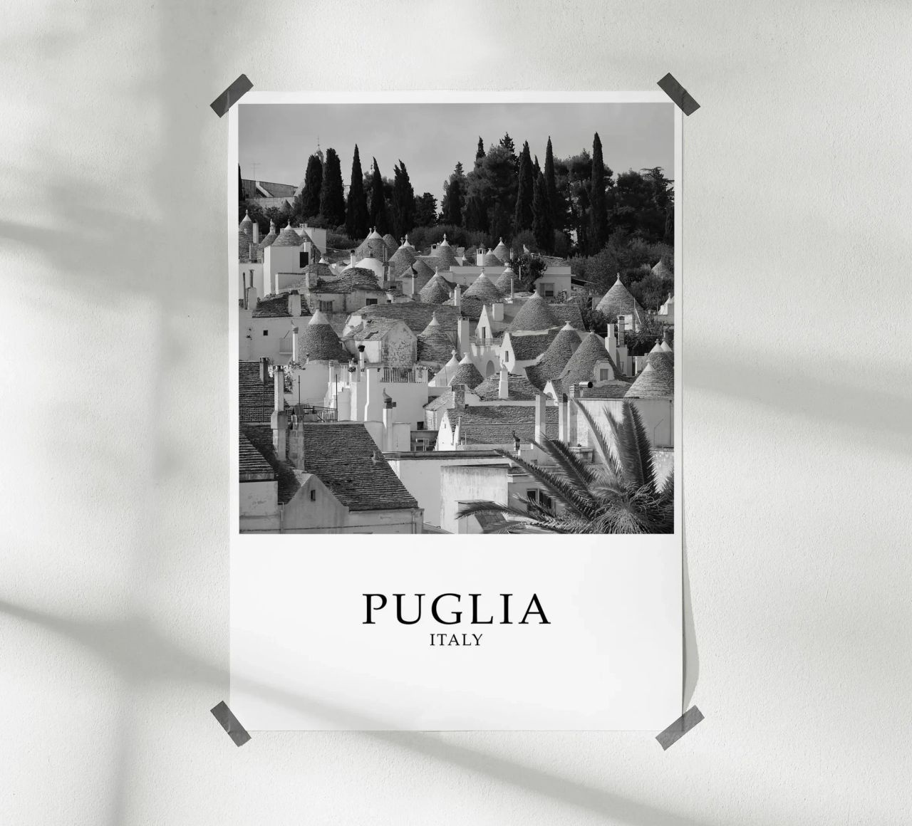 Puglia Italy Scene Greyscale Poster von Charnwood Prints