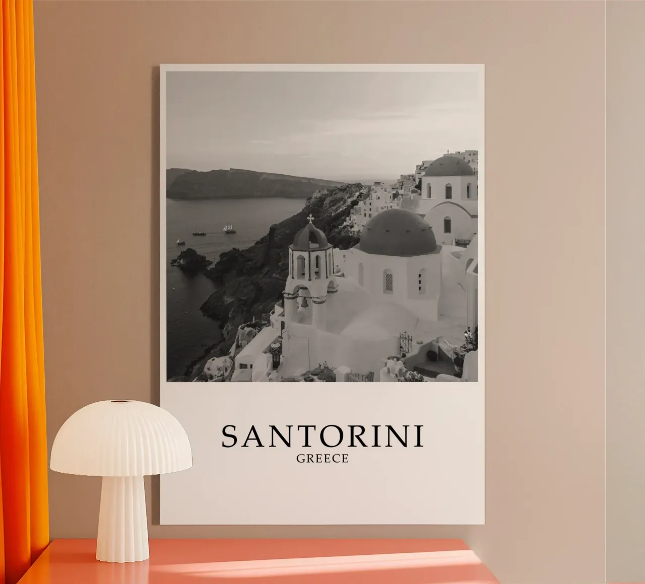 Santorini Greece Coastline Architecture Scene Greyscale plexiglass da Charnwood Prints