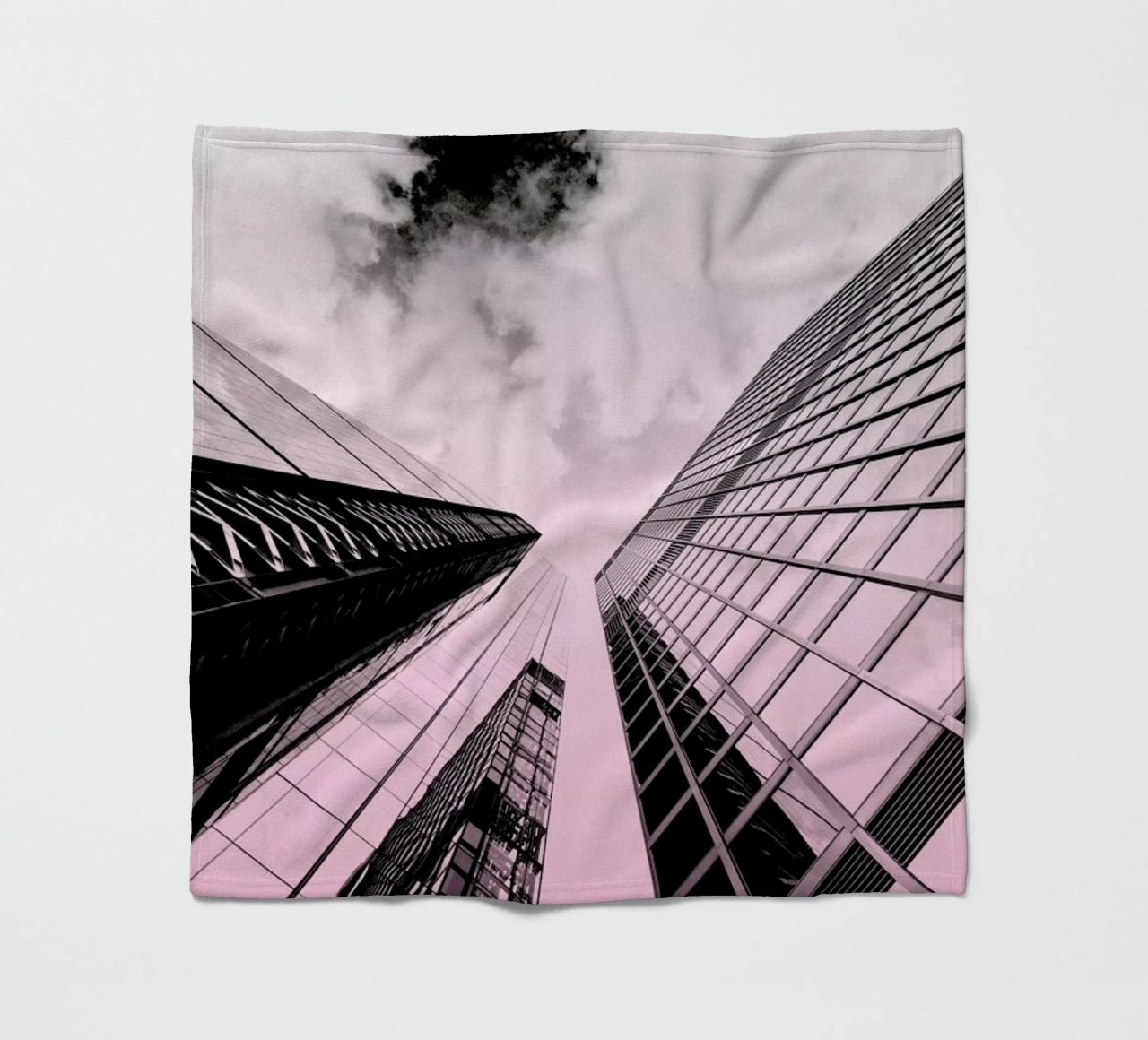 Skyscraper coperta in pile da Nordic Creators
