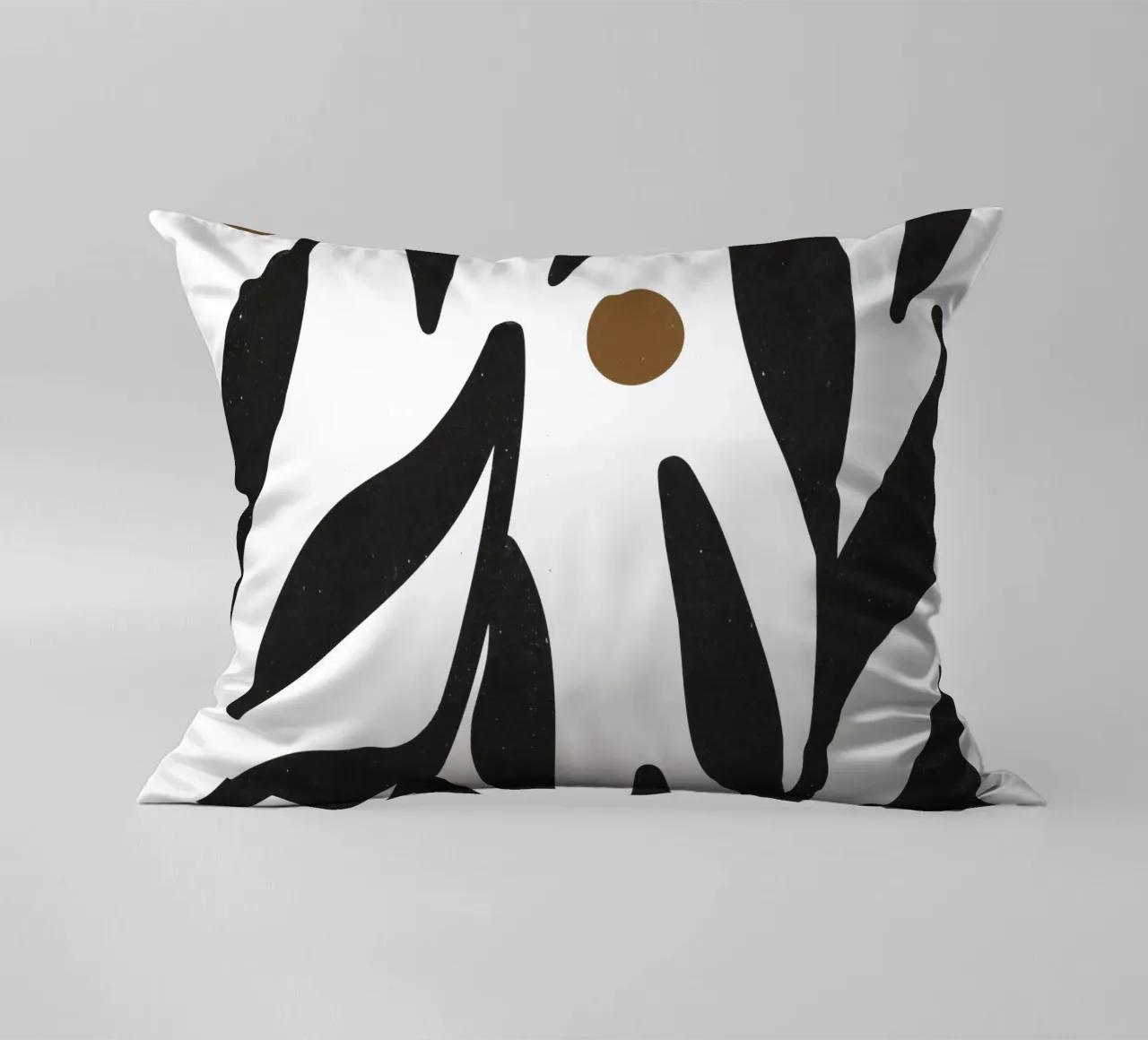Minimalista astratto fiore Boho Mid Century modello nero cuscino da This Wild Soul - Illustration