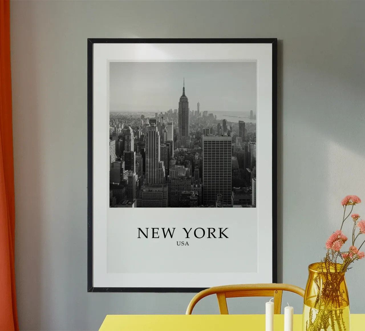 Empire State Building New York City USA Skyline Greyscale poster con telaio in plastica da Charnwood Prints