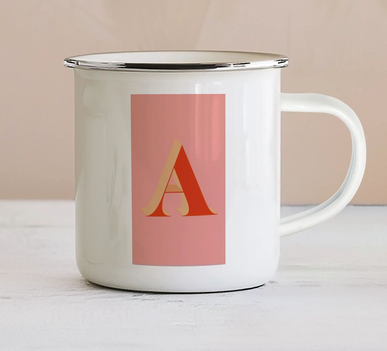 Red A tazza in smalto da daylight design studio