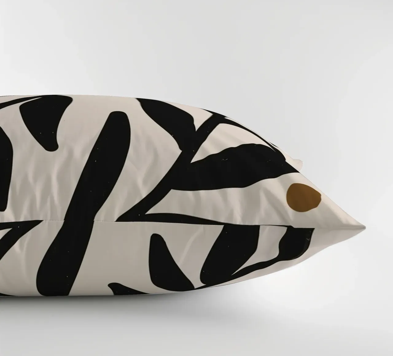Foglie astratte minimaliste Mid-Century Boho Beige Nero cuscino da This Wild Soul - Illustration