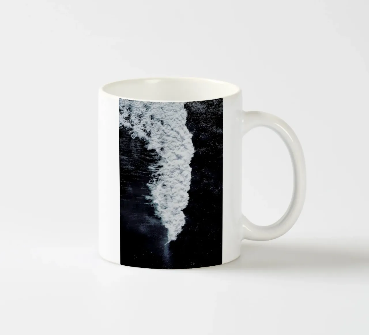 In Motion Keramik Tasse von METROPOLIS