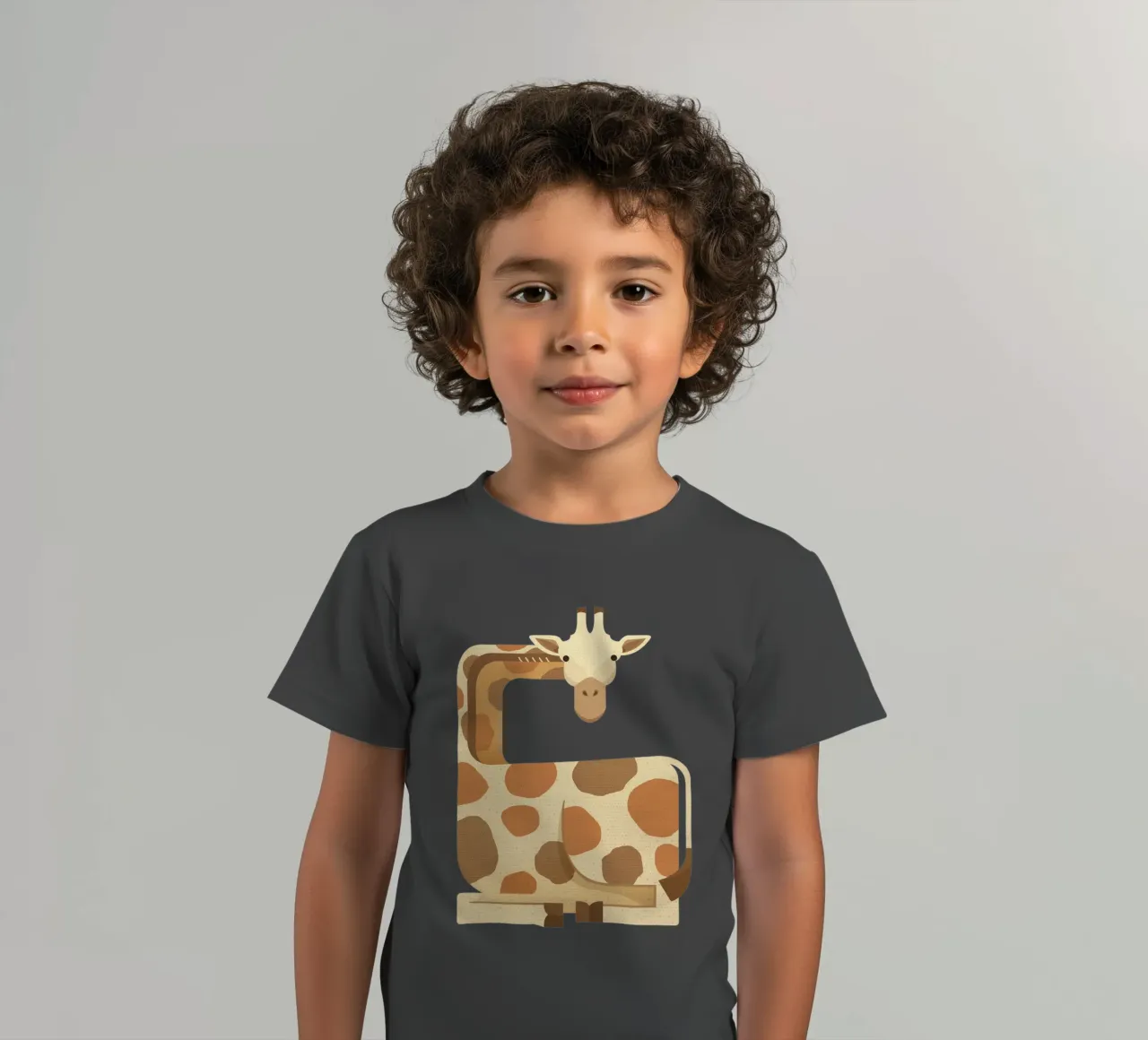 Whimsy Giraffe t-shirt bambini da The Printed Sparrow