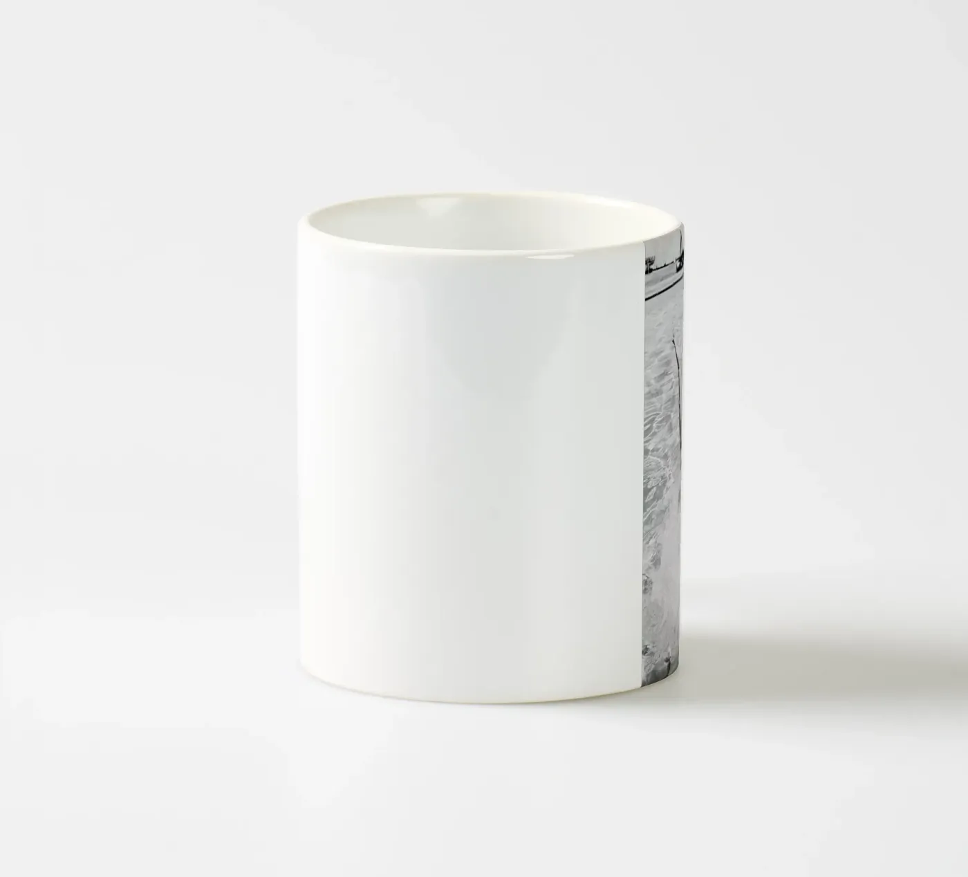 Splash ceramic mug by METROPOLIS