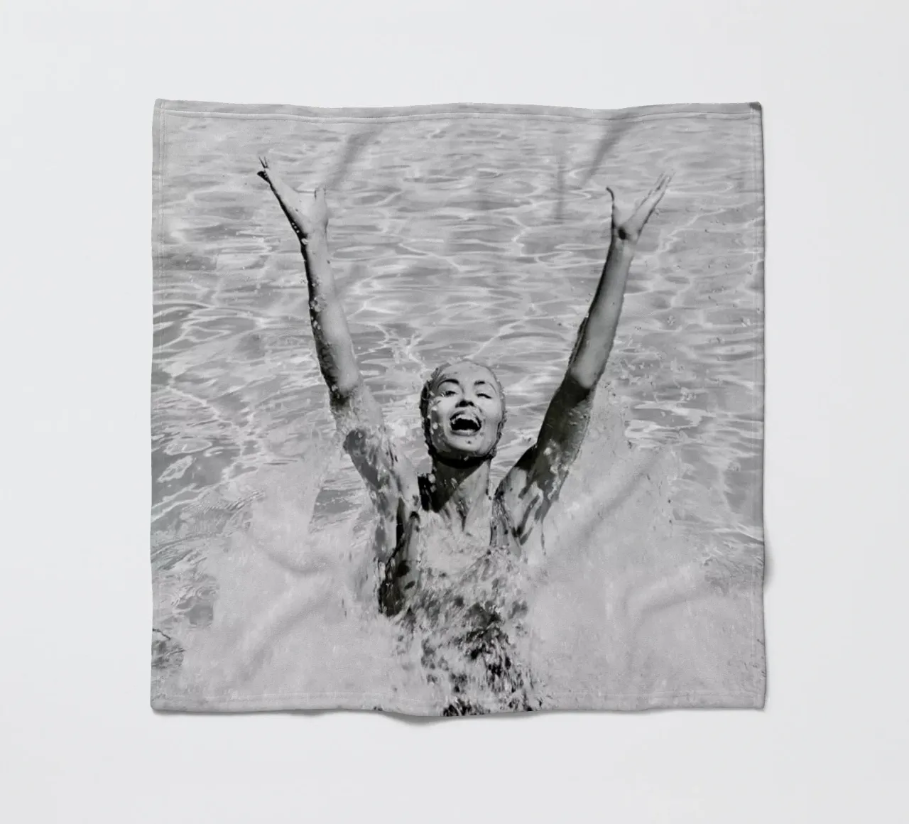 Splash Fleecedecke von METROPOLIS