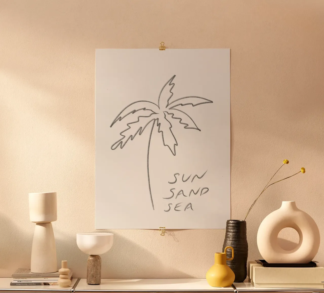 Line Art minimalista in bianco e nero Palma Sole Sabbia Mare poster con telaio in alluminio da This Wild Soul - Illustration