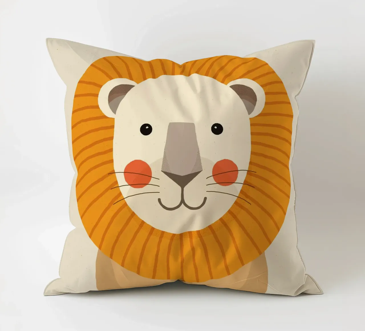 Leone, ritratto animale cuscino da The Printed Sparrow