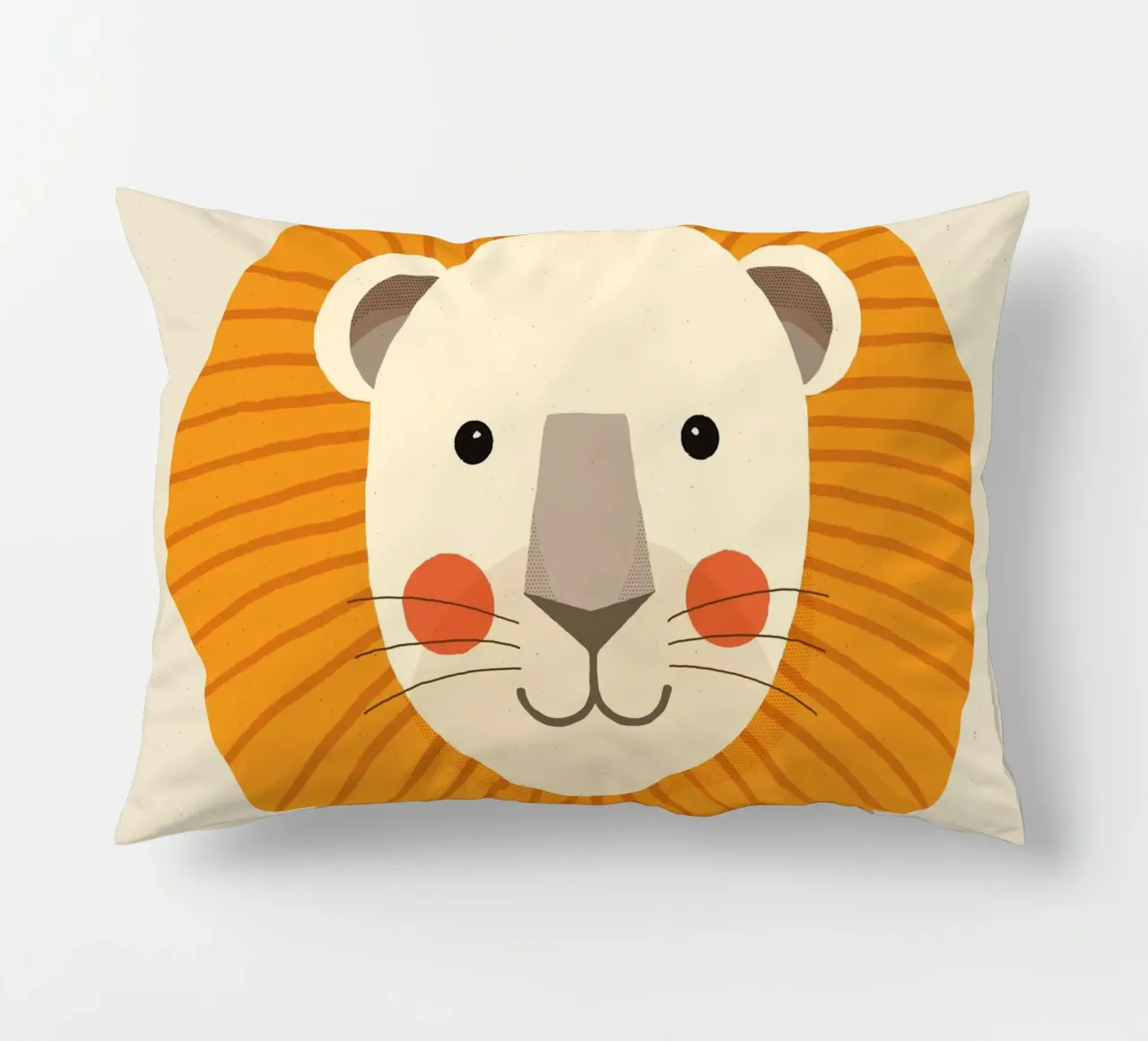 Leone, ritratto animale cuscino da The Printed Sparrow