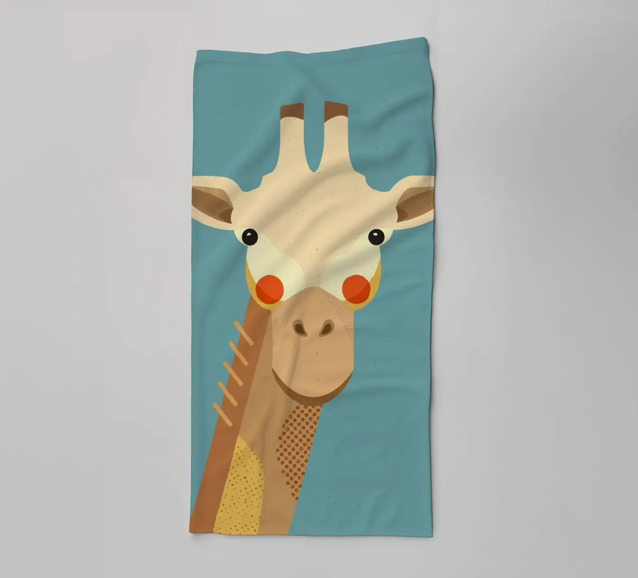 Giraffa, ritratto animale asciugamano da bagno da The Printed Sparrow