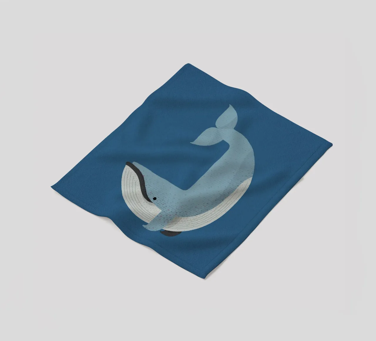 Whimsy Blauwal Fleecedecke von The Printed Sparrow