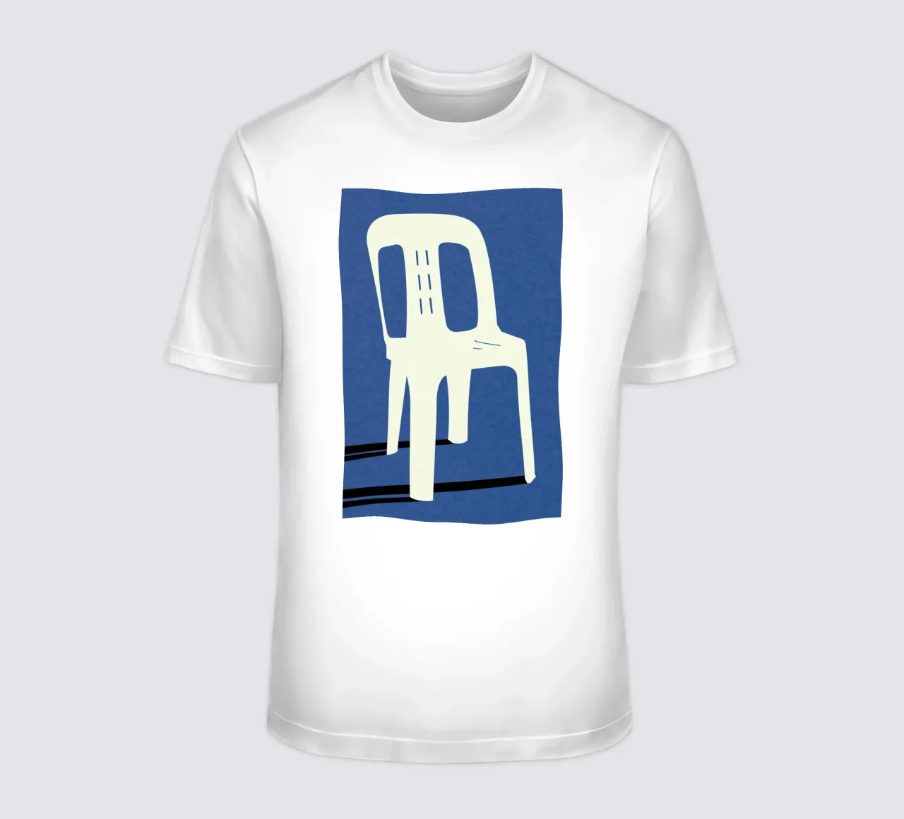 Monobloc Plastic Chair No II t-shirt da Rosi Feist