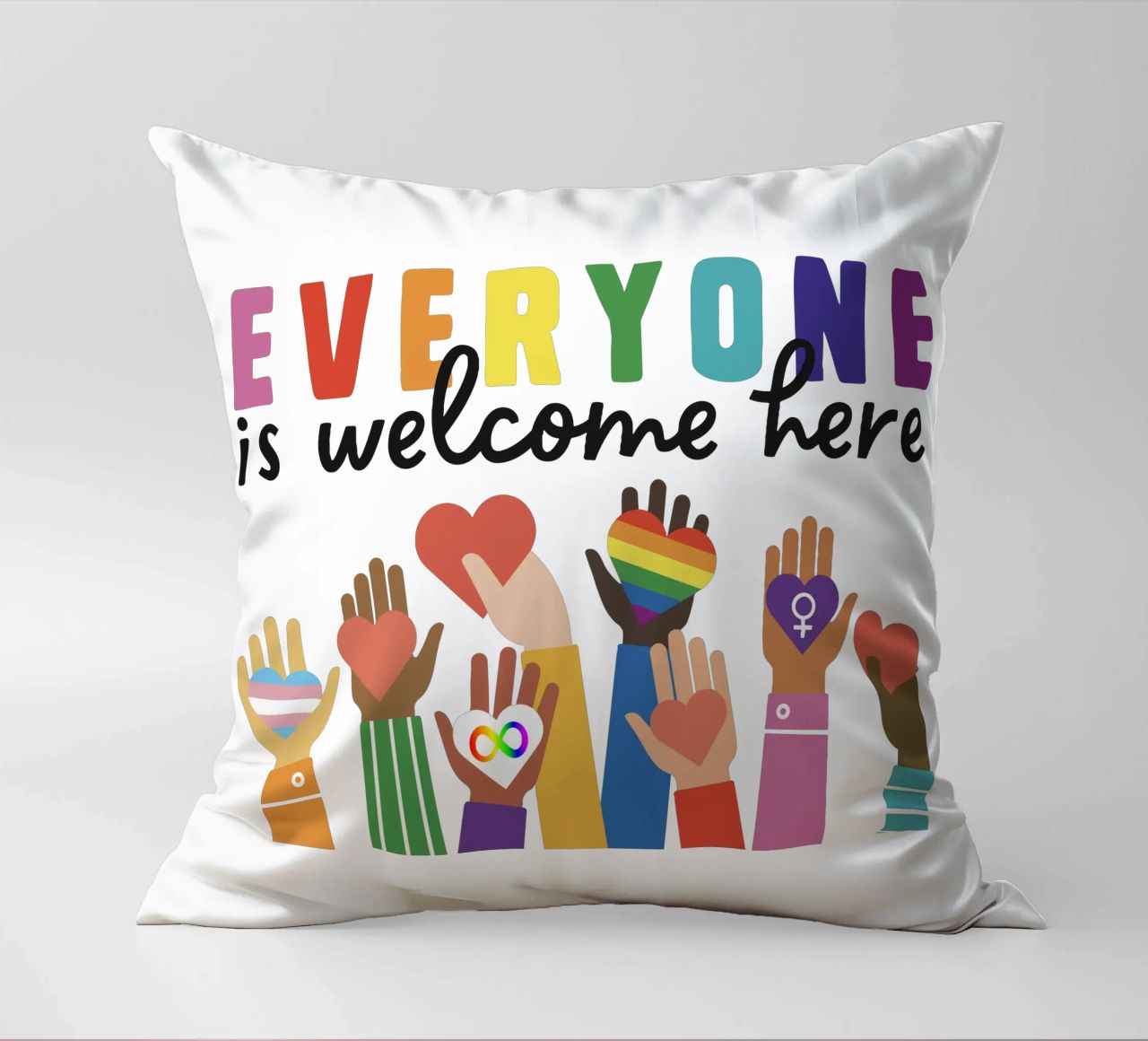 Tout le monde est le bienvenu ici V11 coussin de heatherloulin