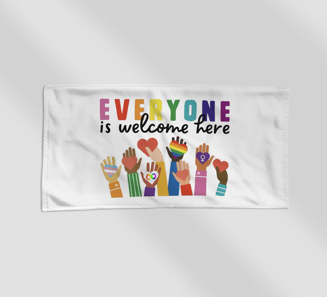 Tout le monde est le bienvenu ici V11 serviette de plage de heatherloulin