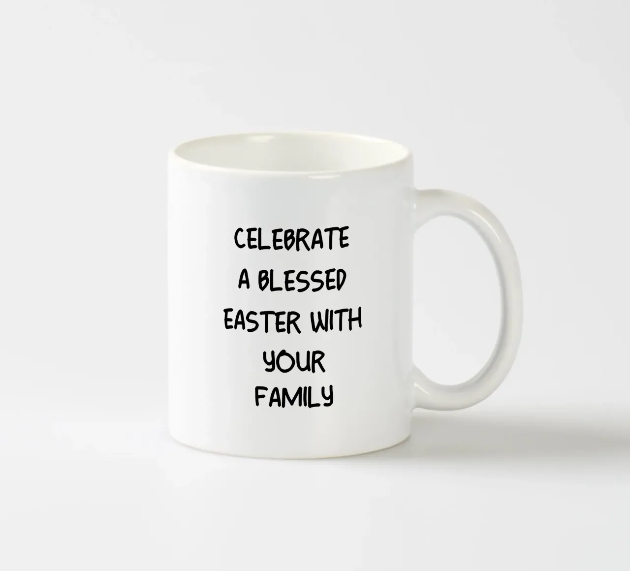 Festeggiate una Pasqua benedetta con la vostra famiglia tazza in ceramica da YV TYPOGRAPHY