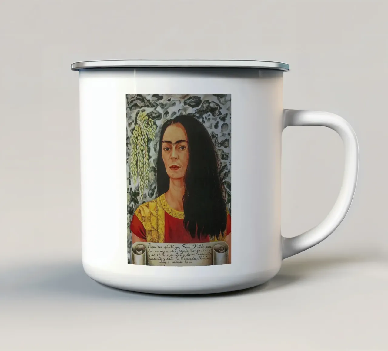 Frida Kahlo, con i capelli sciolti tazza in smalto da Carinaprint